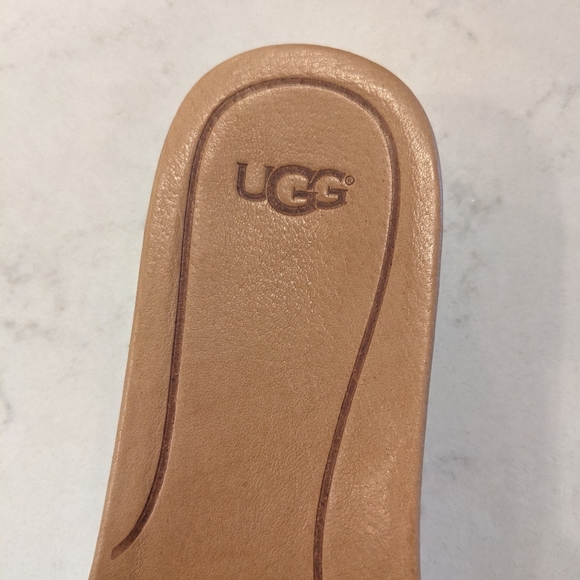 Ugg Yellow Platform Sandals - Picture 6 of 6